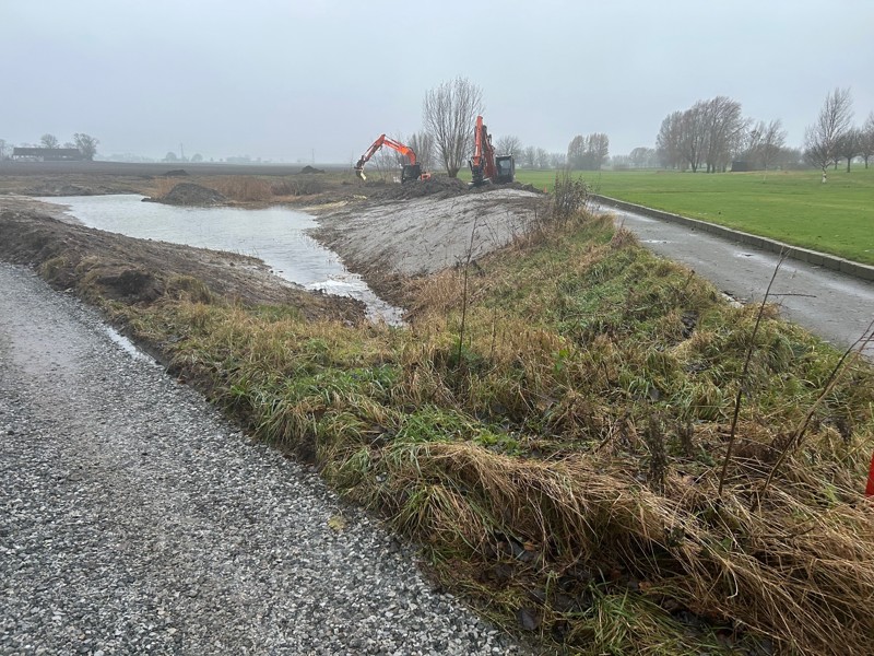 Uppdatering kring dammen vid hål 12